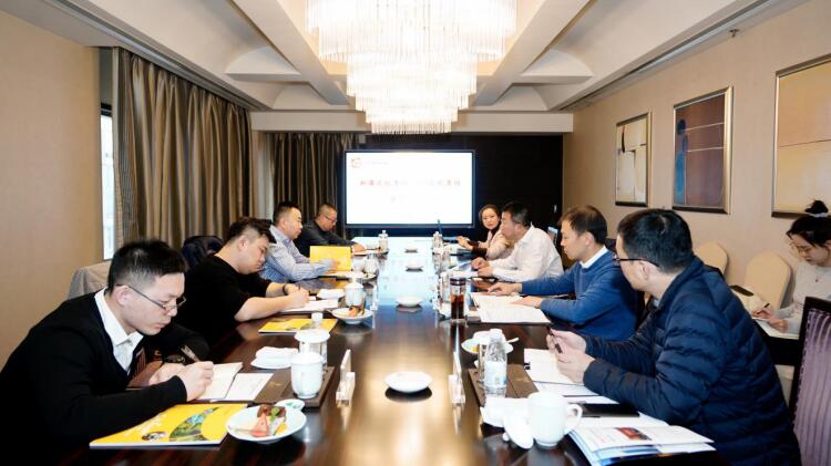 2020129152433126 新疆k8凯发集团总经理王宏江来访互换
