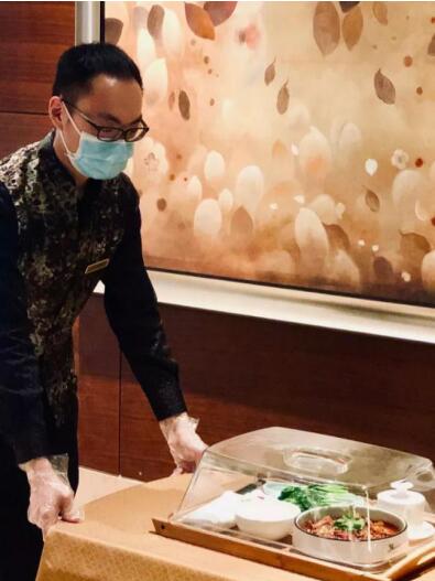 20203131030389367 优质服务暖人心 危难之际现担任