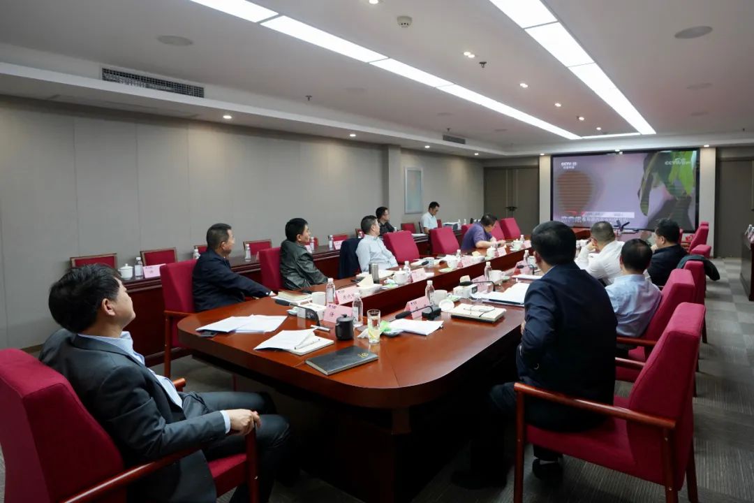 k8凯发集团党委理论进建中心组专题进建钻研总体国度安全观