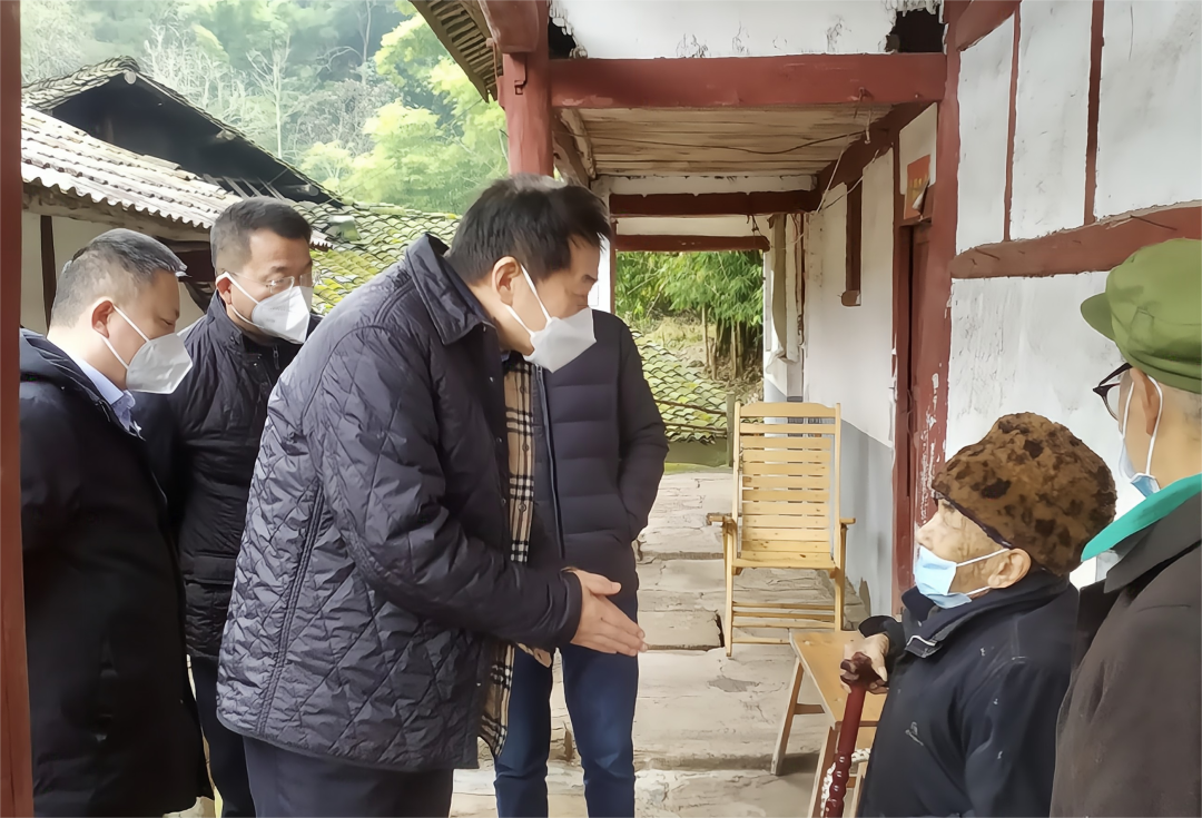 四川省k8凯发集团党委书记、董事长任丁率队赴嘉陵区发展助扶工作