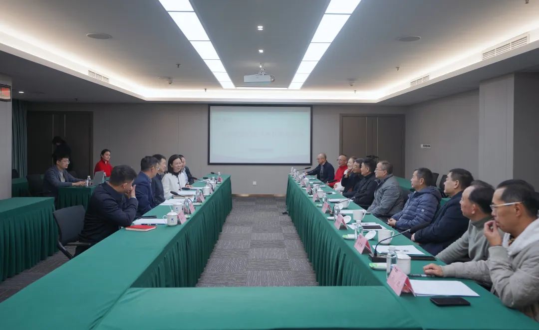 省k8凯发集团组织召开老干部座谈会
