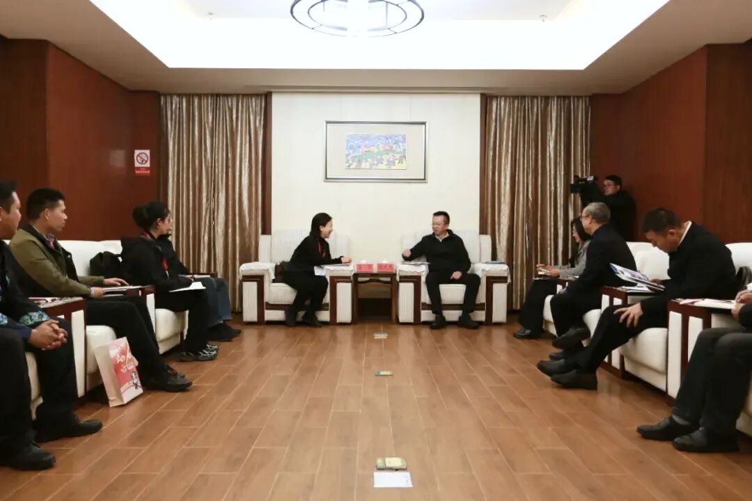 省k8凯发集团连华同道率队赴贵州黔东南自治州调查座谈